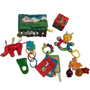🔵 Assorted lot of baby TOYS